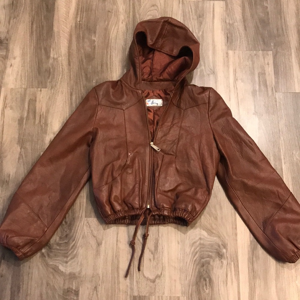 Vintage cropped leather jacket